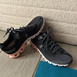 On Running Women's Charcoal and Peach Sneakers